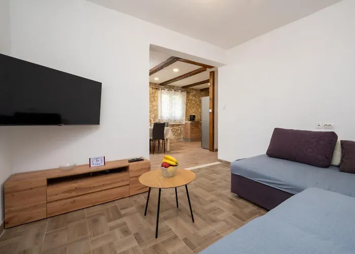 Nyaraló Kod Marina Kaštel Stari